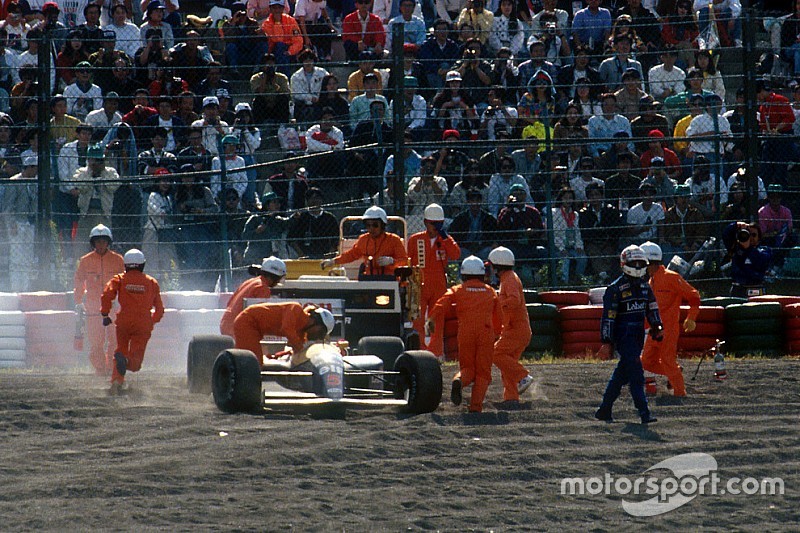 Formel-1-Teamchef fordert Kiesbett in der 1. Kurve