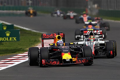 Ricciardo oppert idee: "Formule 1-races van MotoGP-lengte"