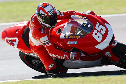 Le numéro de course de Loris Capirossi est retiré du championnat