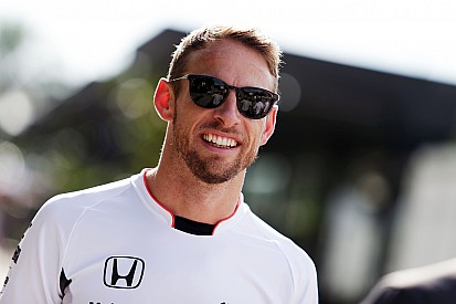 Button vult agenda voor 2017 met rallycross en Super GT
