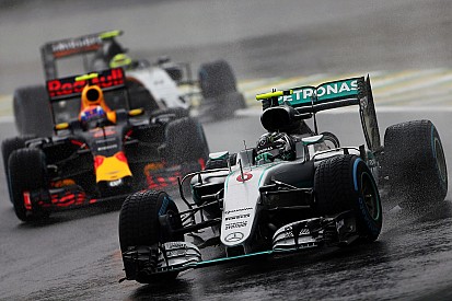 Bernie Ecclestone will Formel-1-Rennen zweiteilen