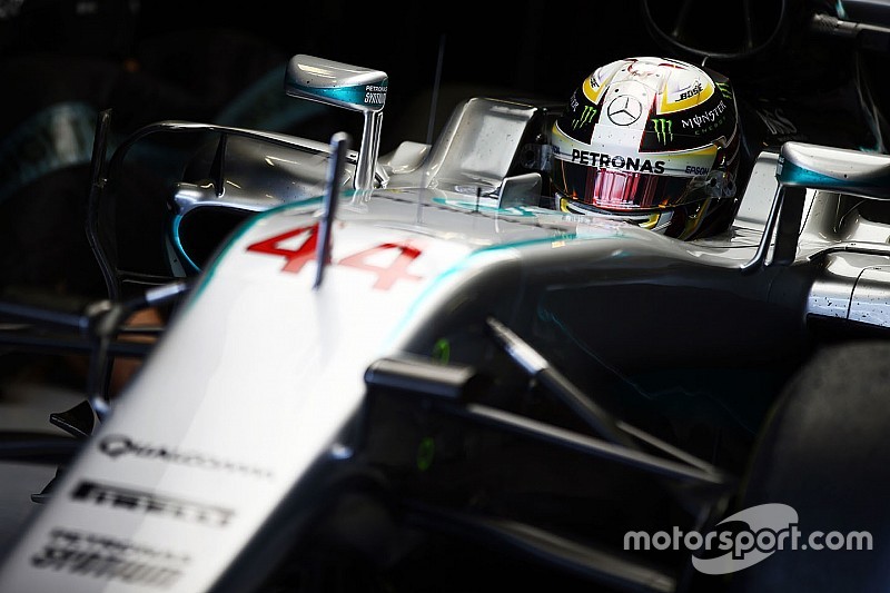 F1阿布扎比大奖赛FP2:汉密尔顿0.079秒力压罗斯伯格蝉联第一