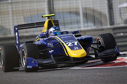 GP3 Abu Dhabi: Hughes wint knotsgekke finale