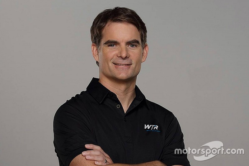 Jeff Gordon correrá el nuevo prototipo de Cadillac en las 24 de Daytona