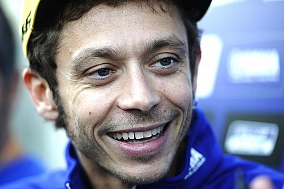 Pourquoi Valentino Rossi assiste aux départs des courses Moto3