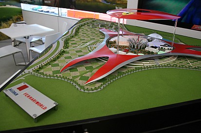 Impresionante incendio en el Ferrari Land de Tarragona