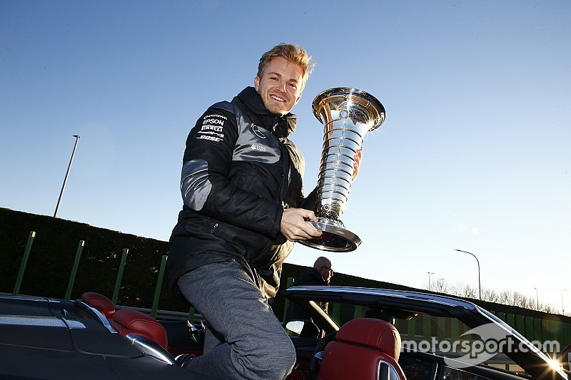 Mercedes nombrará el reemplazo de Rosberg en 2017