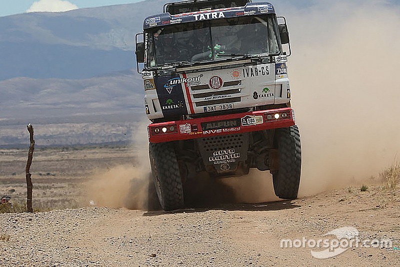Dakar 2017 camiones: El Tatra de Kolomy se impuso al Iveco de Van Genugten