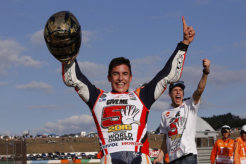 Y el ganador de la camiseta firmada por Marc Márquez es…