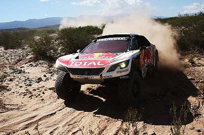 Dakar 2017: Loeb zegeviert, maar loopt amper in op Peterhansel