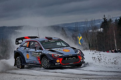 WRC Swedia: Neuville bawa Hyundai pimpin klasemen usai SS8