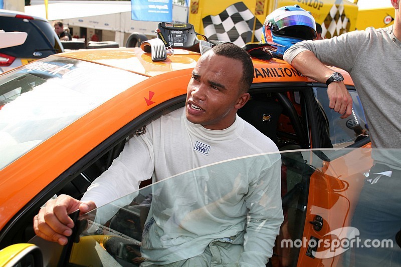 Nicolas Hamilton kehrt in den Rennsport zurück