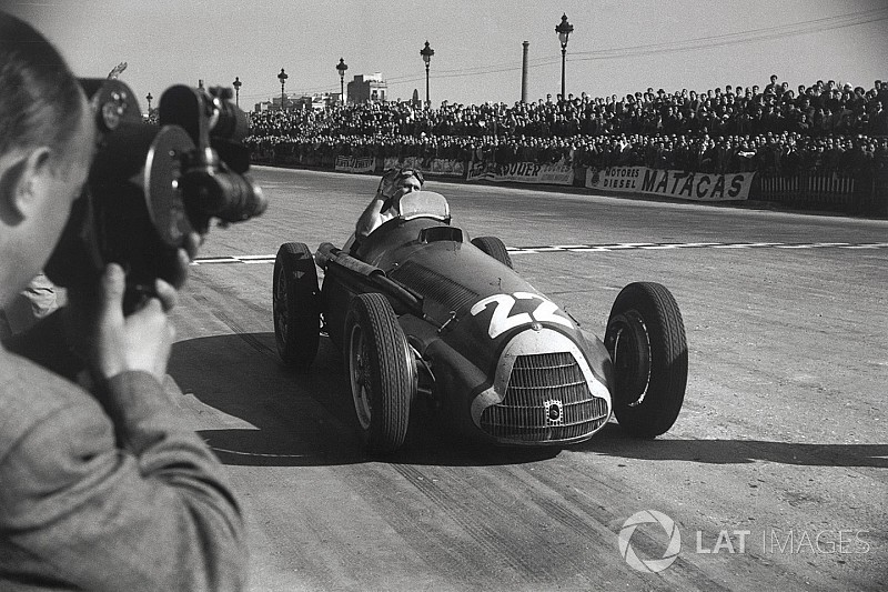 GALERIA: Primeira campeã, relembre história da Alfa na F1