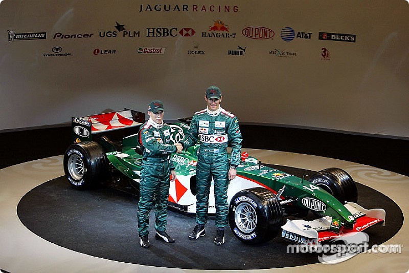 Tarihte bugün: Jaguar, F1'deki son aracını tanıtıyor