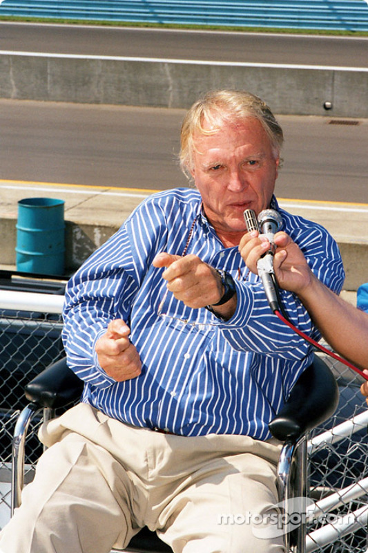 Dan Gurney en entrevista