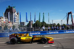Jan Charouz, Renault-Testfahrer, beim City-Racing-Event in Rotterdam 2010