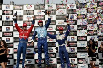 Graham Rahal, Service Central Chip Ganassi Racing and Dario Franchitti, Target Chip Ganassi Racing and Oriol Servia, Newman/Haas Racing