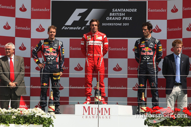 2011. Подіум: 1. Фернандо Алонсо, Ferrari. 2. Себастьян Феттель, Red Bull - Renault. 3. Марк Веббер, Red Bull - Renault