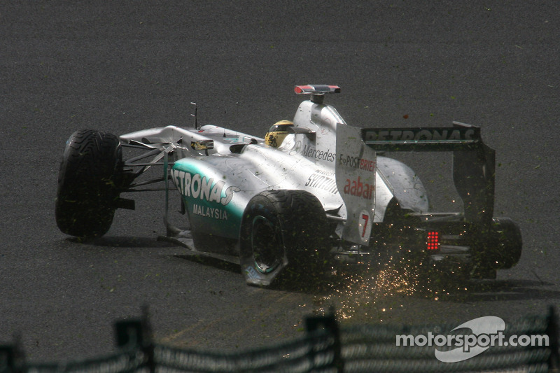Аварія Міхаеля Шумахера, Mercedes GP F1 Team