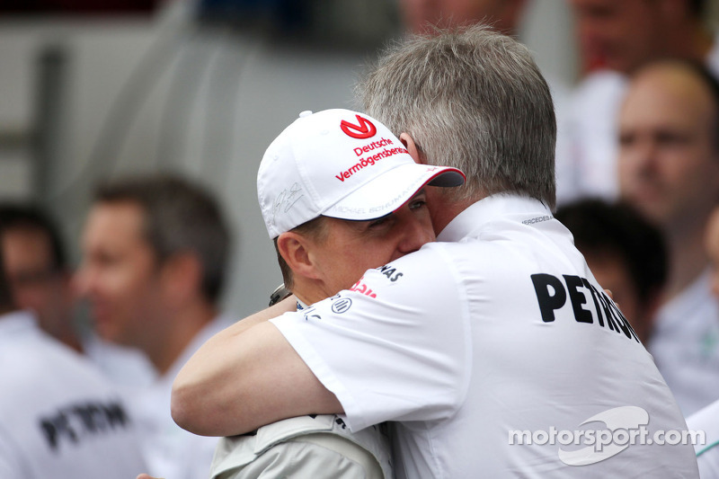 Michael Schumacher mit Teamchef Ross Brawn