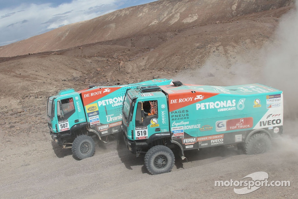 http://cdn-6.motorsport.com/static/img/mgl/1500000/1500000/1500000/1500300/1500386/s1_1.jpg