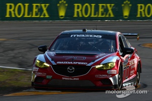 #70 Mazdaspeed Speedsource Mazda6 GX: Jonathan Bomarito, Marino Franchitti, James Hinchcliffe, Sylvain Tremblay