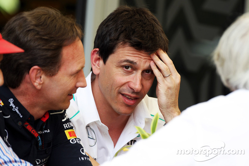 http://cdn-6.motorsport.com/static/img/mgl/1500000/1540000/1544000/1544800/1544806/s8/f1-bahrain-gp-2013-l-to-r-christian-horner-red-bull-racing-team-principal-with-toto-wolff.jpg