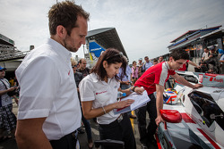 #1 Audi Sport Team Joest Audi R18 e-tron quattro