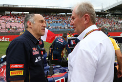 (Da sinistra a destra): Franz Tost, Scuderia Toro Rosso Team Principal con Dr Helmut Marko, Consulen