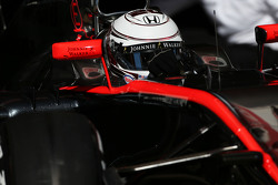 Kevin Magnussen, McLaren MP4-30, Test- und Ersatzfahrer