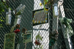 Homenaje a Ayrton Senna en Tamburello