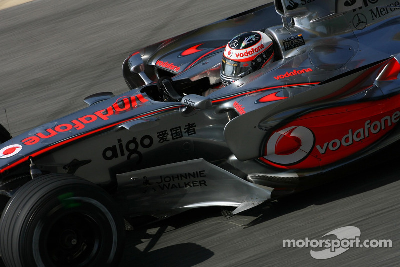 Фернандо Алонсо, McLaren Mercedes, MP4-22