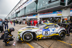 Parada en boxes para # 25 Marc VDS Racing BMW Z4 GT3: Maxime Martin, Lucas Luhr, Markus Palttala, Ri