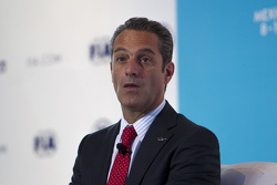 Carlos Slim Domit, senador de la FIA