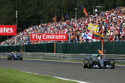 Льюис Хэмилтон, Mercedes AMG F1 W06