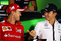 Sebastian Vettel, Ferrari e Nico Rosberg, Mercedes AMG F1