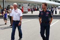 Helmut Marko, Consultant Red Bull Motorsport con Christian Horner, Team Principal Red Bull Racing