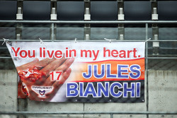 Spandoeken als eerbetoon aan Jules Bianchi