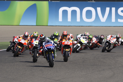 Partenza: Jorge Lorenzo, Yamaha Factory Racing al comando