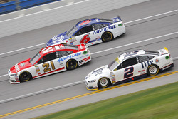 Brad Keselowski, Team Penske Ford; Ryan Blaney, Wood Brothers Racing Ford; Ricky Stenhouse Jr., Rous