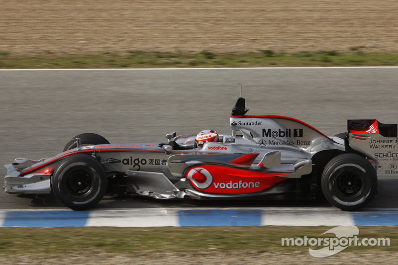Heikki Kovalainen test ediyoryeni McLaren Mercedes MP4-23