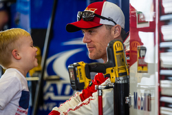 Kevin Harvick, Stewart-Haas Racing Chevrolet mit Sohn Keelan