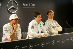 Lewis Hamilton, Nico Rosberg und Toto Wolff, Mercedes-Sportchef