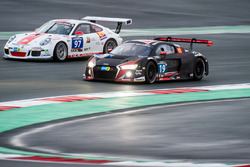 比利时奥迪WRT车队19号奥迪R8 LMS:迈克尔·梅多斯、斯图尔特·伦纳德、劳伦斯·万索尔