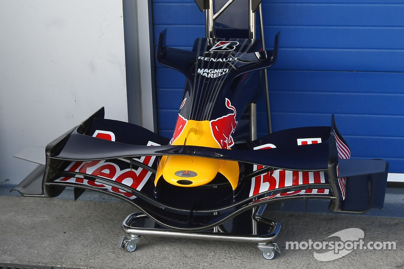 Red Bull Racing, переднє крило