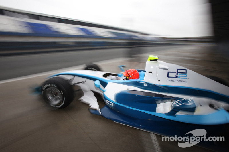 Міхаель Шумахер тестує болід GP2