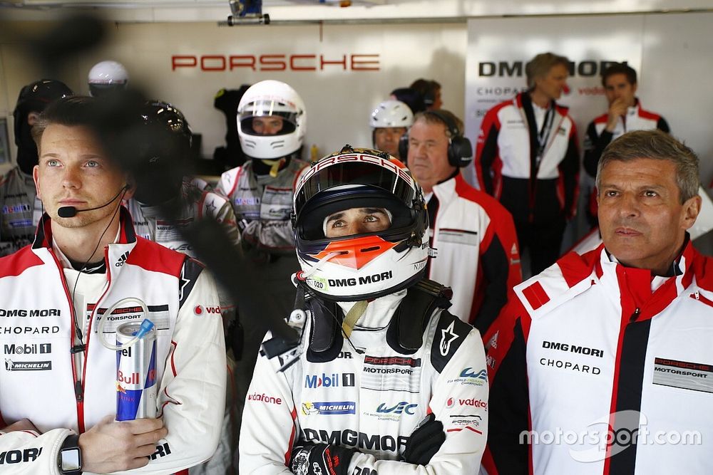 Neel Jani, Porsche Team y Fritz Enzinger, Director LMP1 Porsche Team