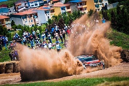 Képgaléria az Olasz Rali utolsó napjáról: Neuville WRC-győzelme