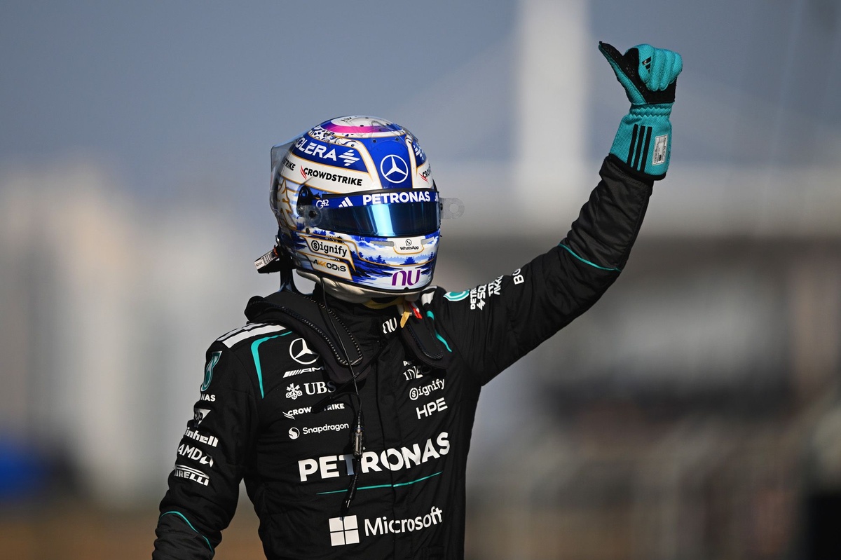 F1 Chinese GP: George Russell takes sprint pole in Mercedes 1-2
