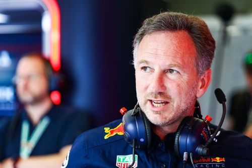 Horner explota ante preguntas por Checo Pérez: "¿A quién pondrías?"